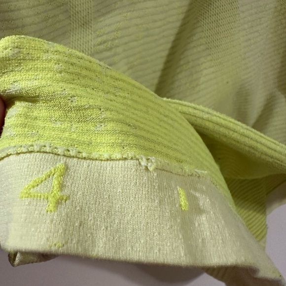 Lululemon Swiftly Tech Short sleeve - Picture 3 of 3